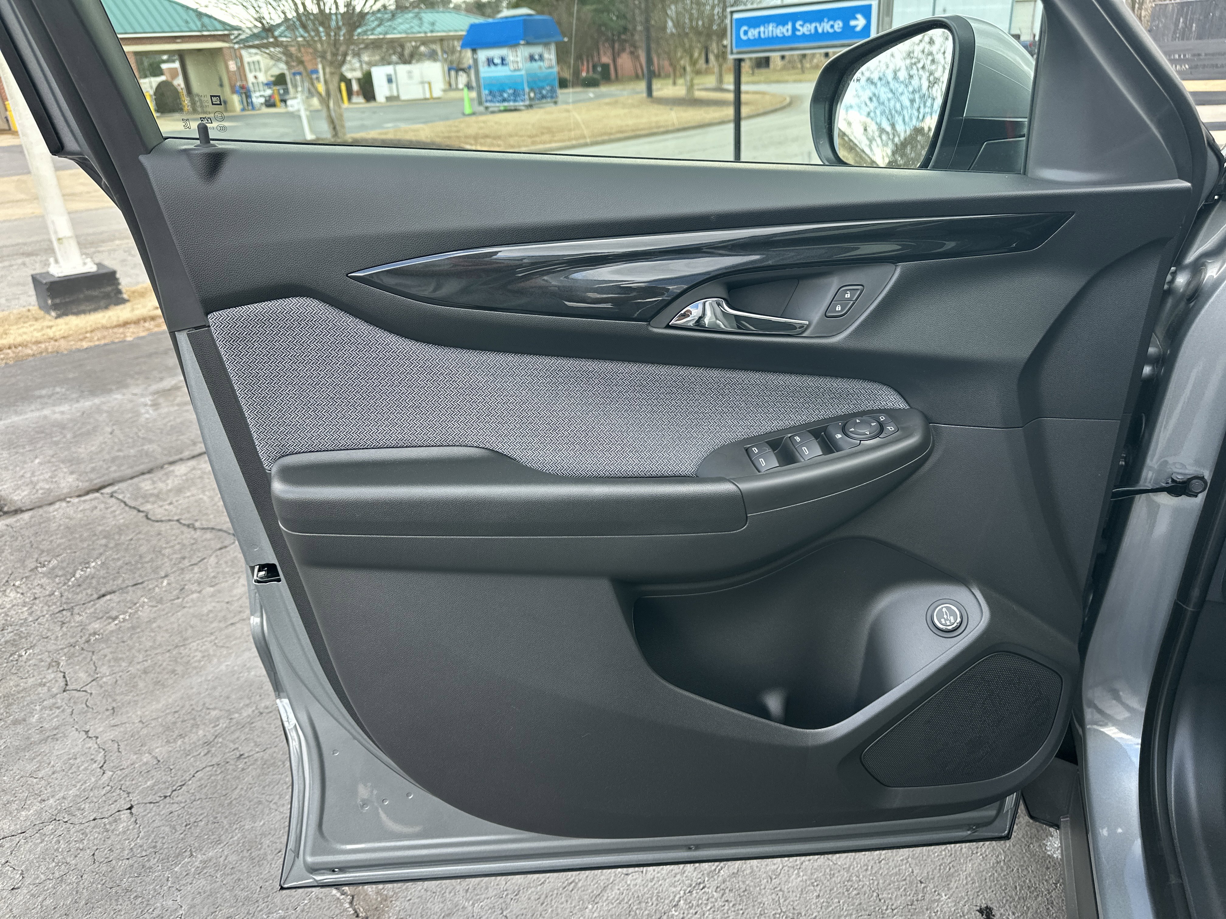 New 2026 Chevrolet TrailBlazer LT w/ Convenience Package FWD image 12