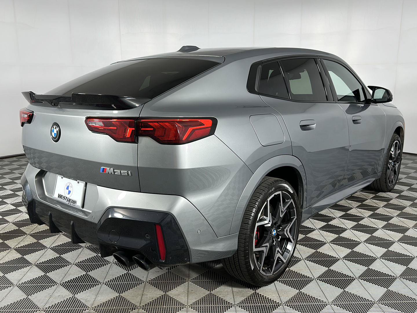 Used 2025 BMW X2 M35i w/ Premium Package AWD/4WD image 26