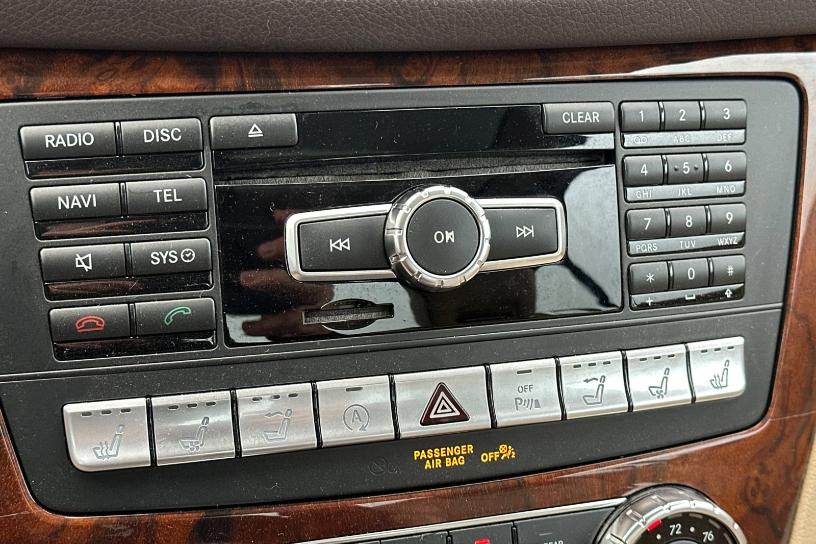 Used 2015 Mercedes-Benz SL 63 AMG image 28