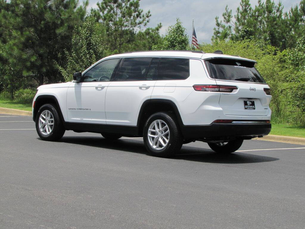 Used 2023 Jeep Grand Cherokee L Laredo RWD image 7