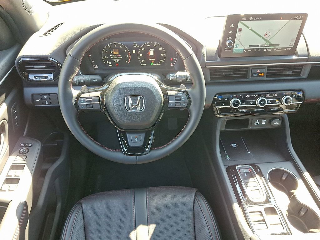 Used 2025 Honda Pilot Black Edition image 11