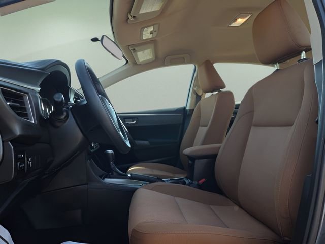Used 2015 Toyota Corolla LE image 9