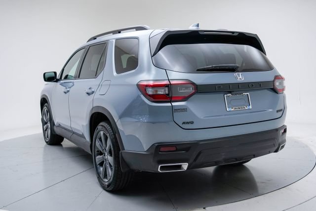Certified 2025 Honda Pilot Sport image 19