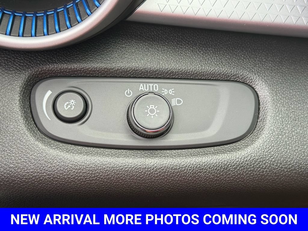 Used 2024 Chevrolet Trax LS FWD image 29