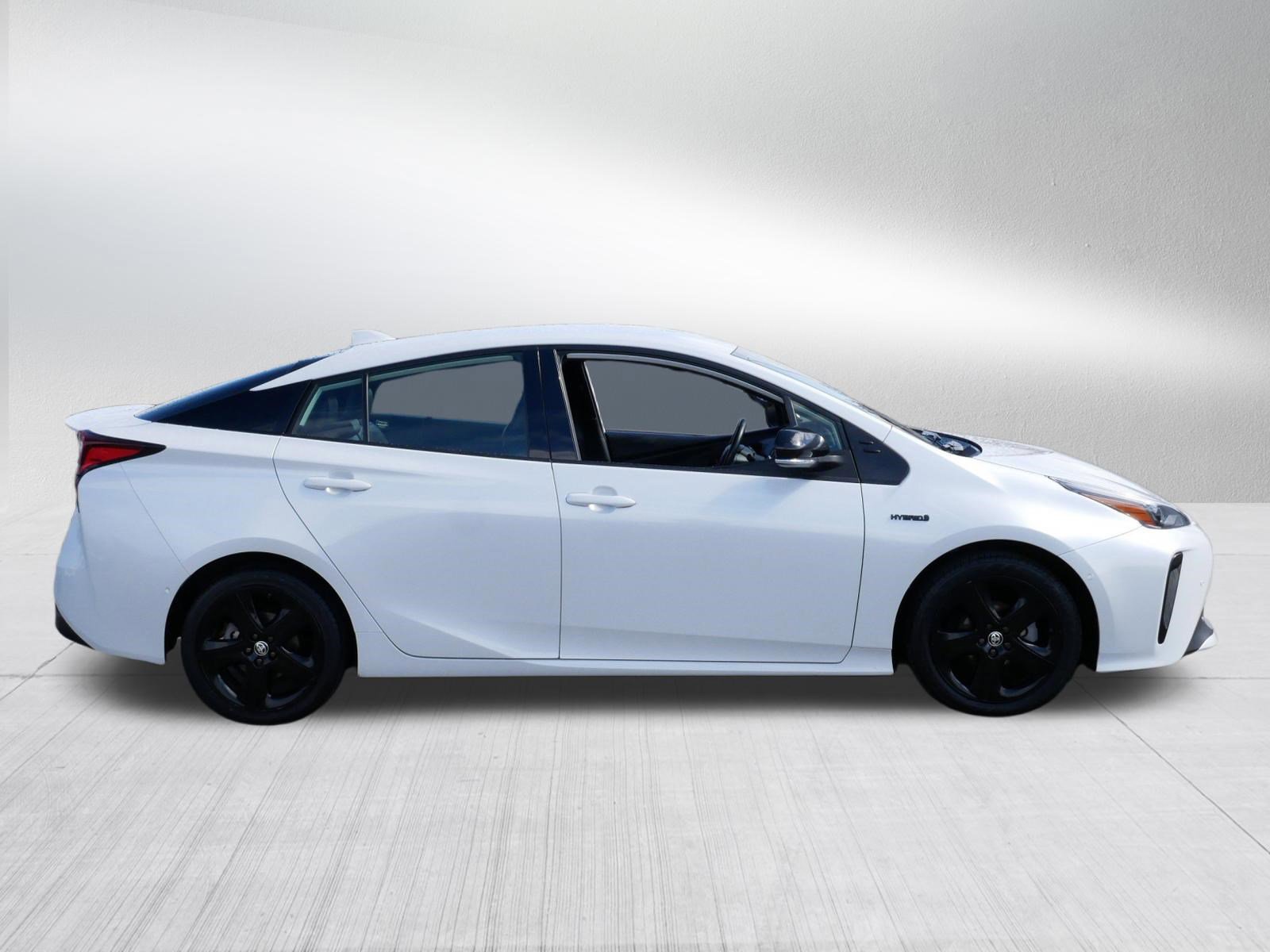 Used 2021 Toyota Prius image 8