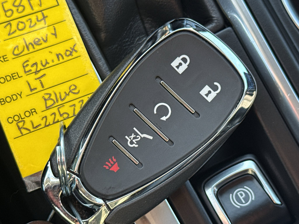 Used 2024 Chevrolet Equinox LT image 36