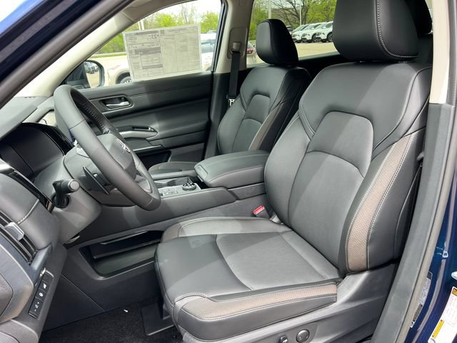 New 2026 Nissan Pathfinder SL AWD/4WD image 4