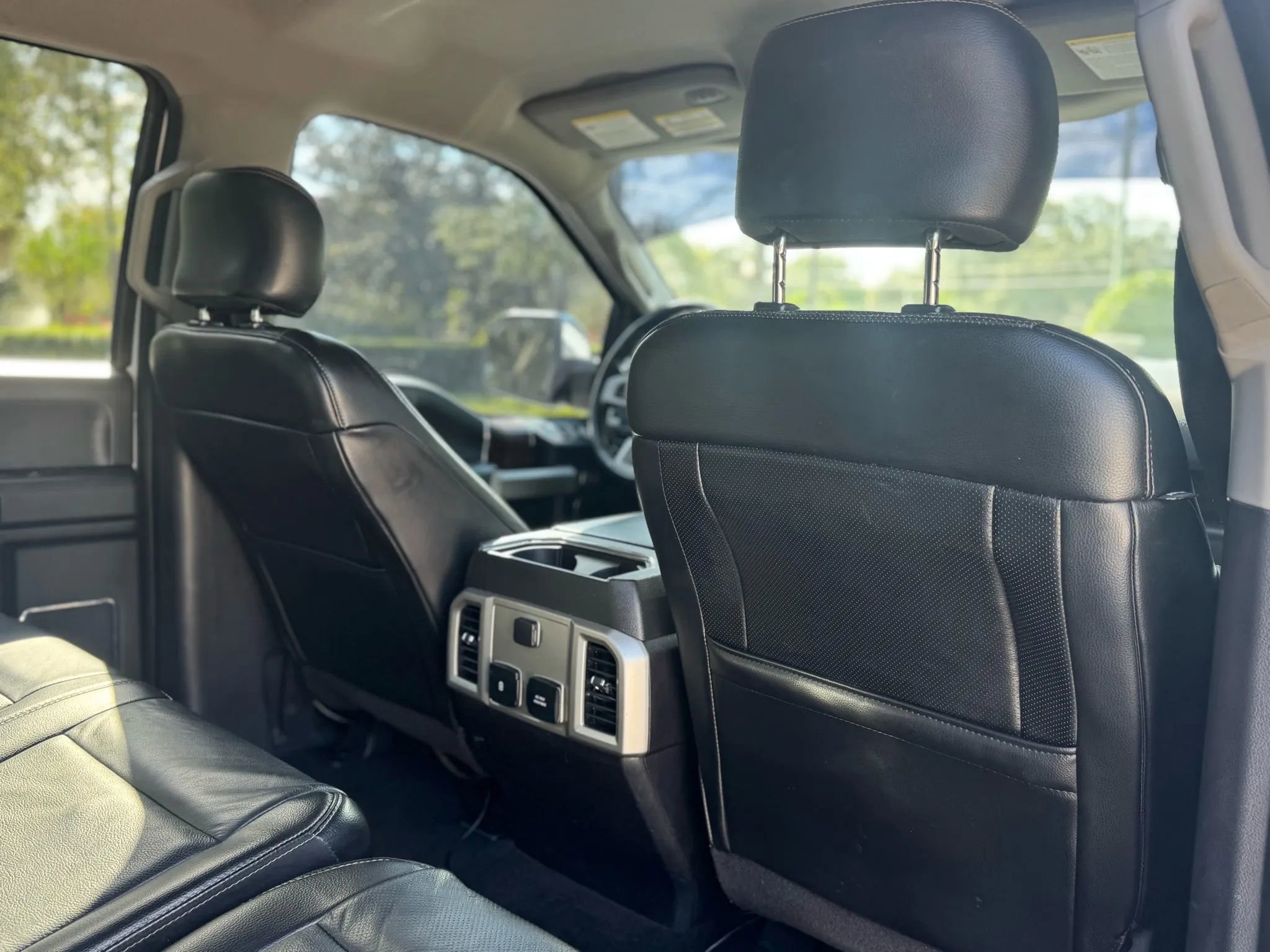 Used 2017 Ford F150 Lariat image 21