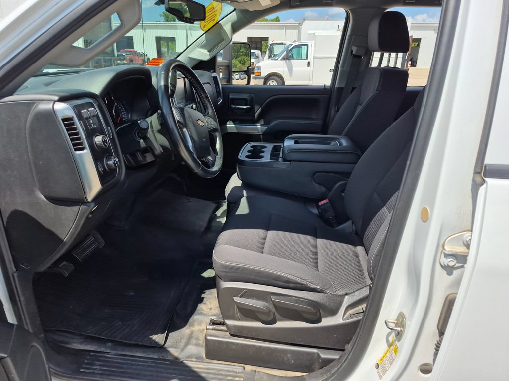 Used 2016 Chevrolet Silverado 2500 LT w/ Snow Plow Prep Package AWD/4WD image 9