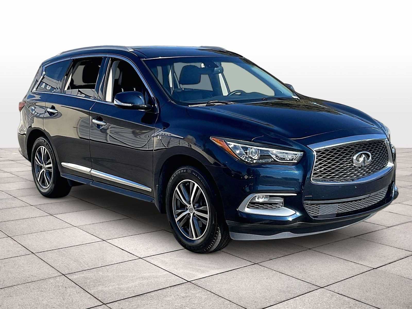 Used 2016 INFINITI QX60 FWD w/ Premium Plus Package image 2