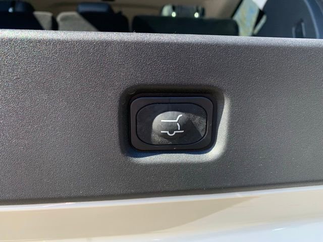 New 2026 Lincoln Navigator Premiere AWD/4WD image 7