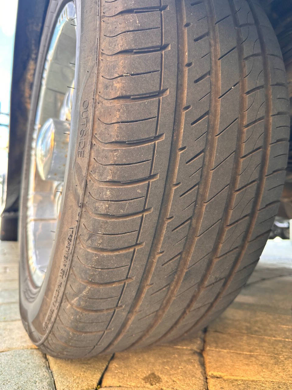 Used 2010 Ford E-350 and Econoline 350 XLT RWD image 32