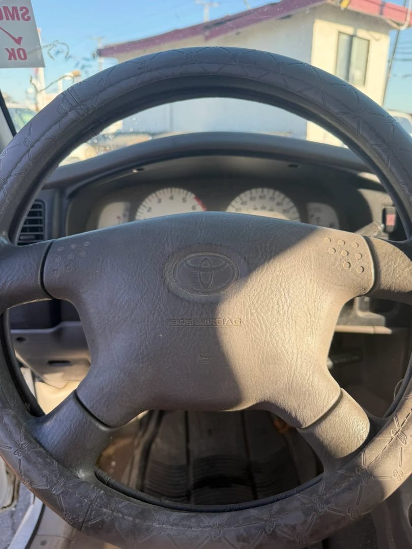 Used 2001 Toyota Tacoma 2WD Xtracab image 17