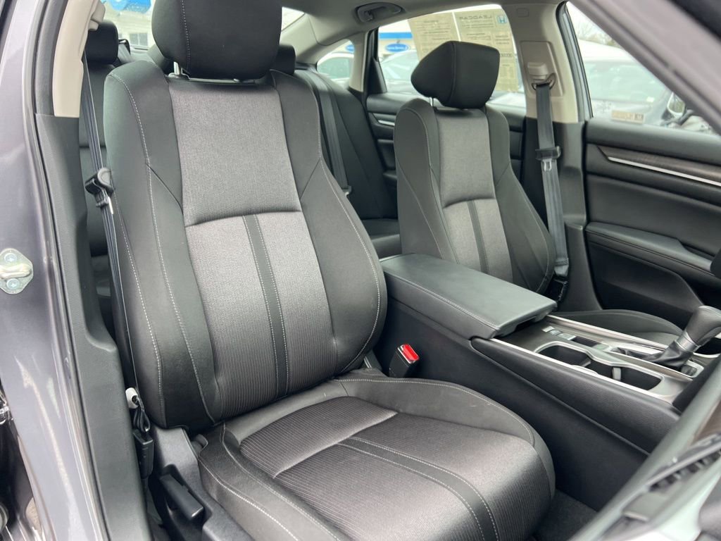Used 2020 Honda Accord EX image 27