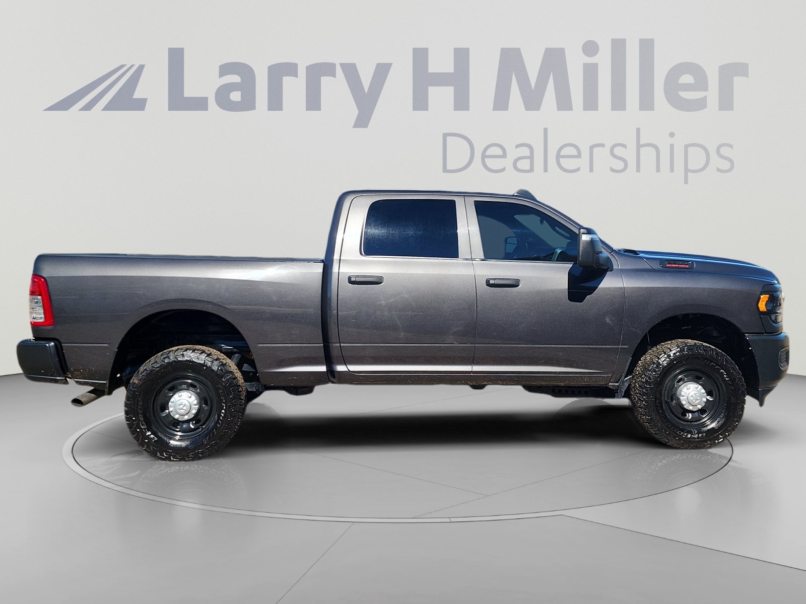 Used 2024 RAM 2500 Tradesman w/ Protection Group AWD/4WD image 6
