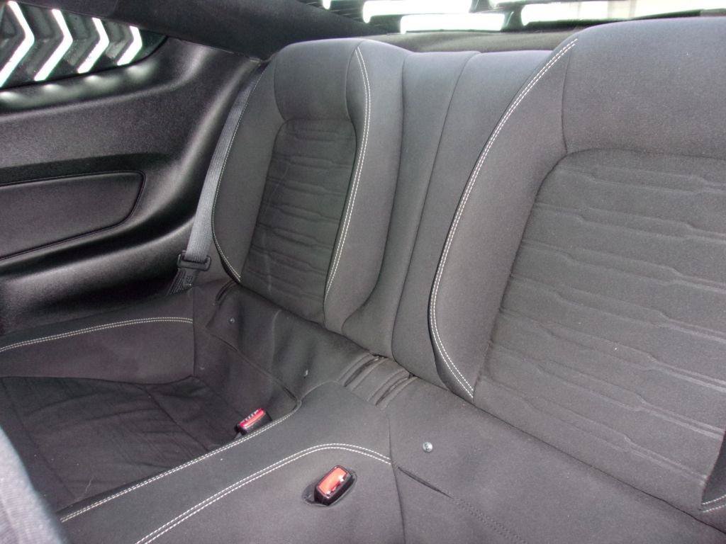 Used 2015 Ford Mustang Coupe RWD image 7