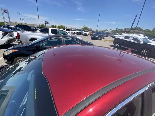 Used 2022 Kia K5 GT-Line AWD/4WD image 3