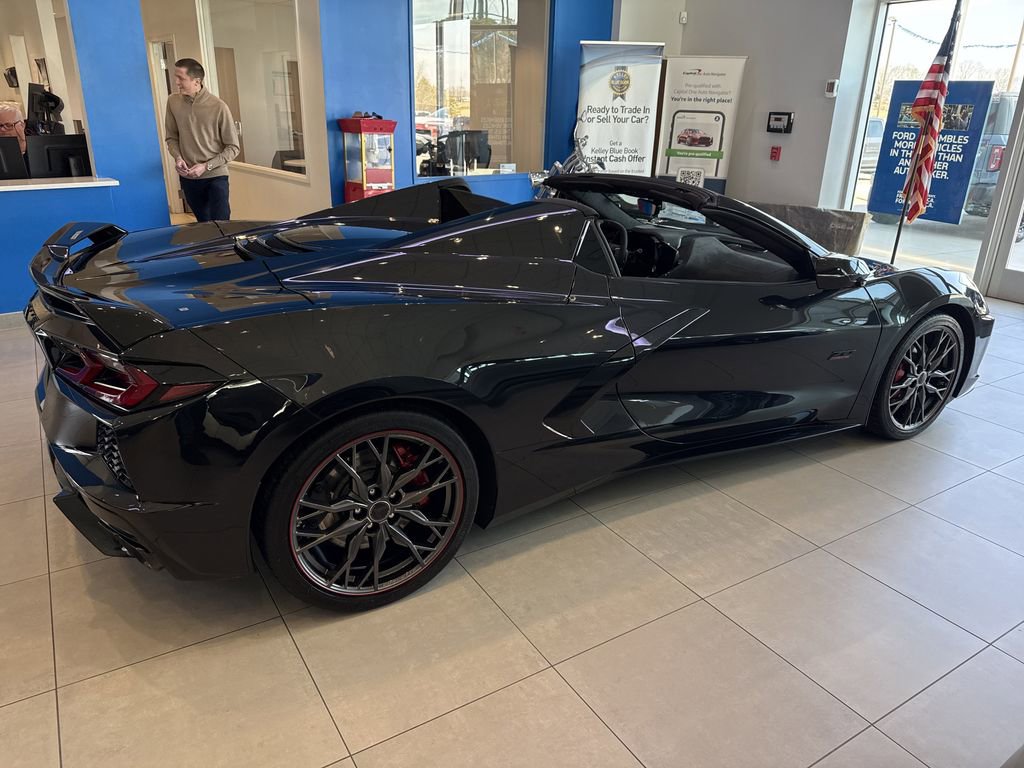 Used 2023 Chevrolet Corvette Stingray Premium Conv w/ Z51 Performance Package image 8