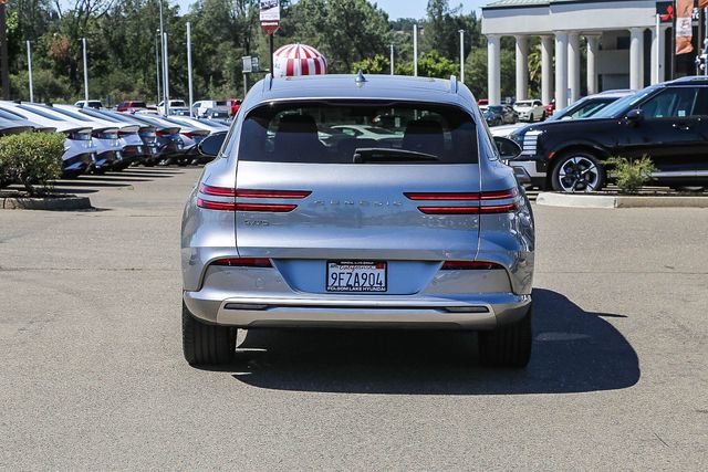 Used 2023 Genesis Electrified GV70 AWD/4WD image 4