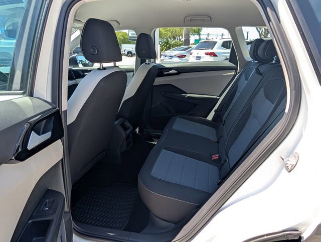 Used 2025 Volkswagen Taos S image 13