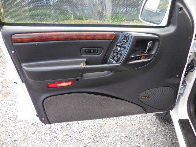 Used 1997 Jeep Grand Cherokee Limited AWD/4WD image 22