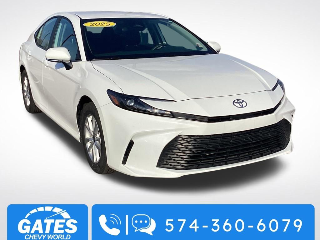 Used 2025 Toyota Camry LE FWD image 1
