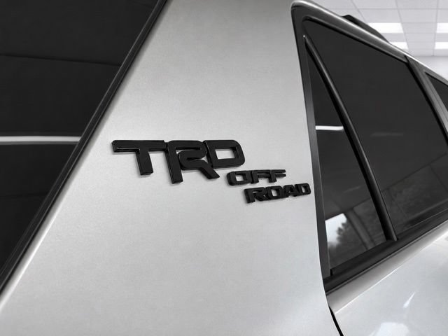 Used 2018 Toyota 4Runner TRD Off-Road Premium AWD/4WD image 9