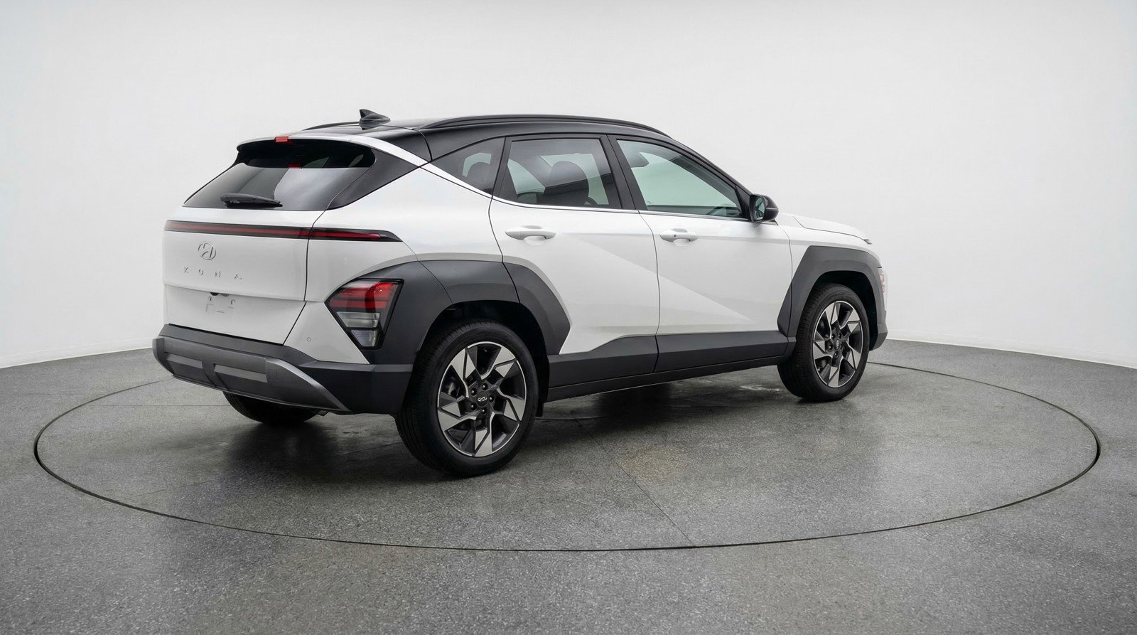 Used 2025 Hyundai Kona SEL image 9