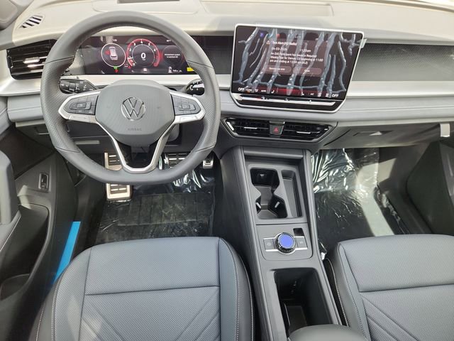 New 2026 Volkswagen Tiguan SE R-Line image 9