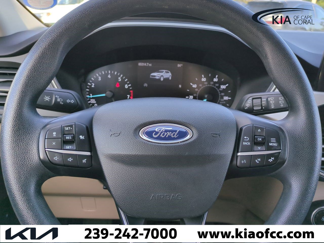 Used 2020 Ford Escape SE image 28