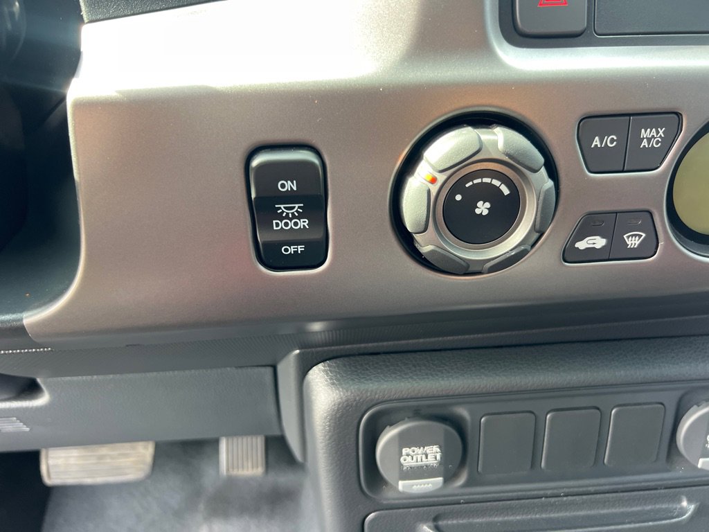Used 2014 Honda Ridgeline Sport image 31