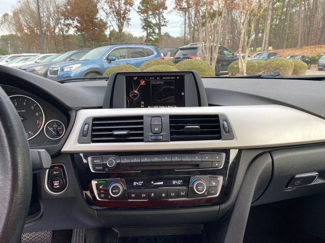 Used 2017 BMW 320i xDrive Sedan image 11