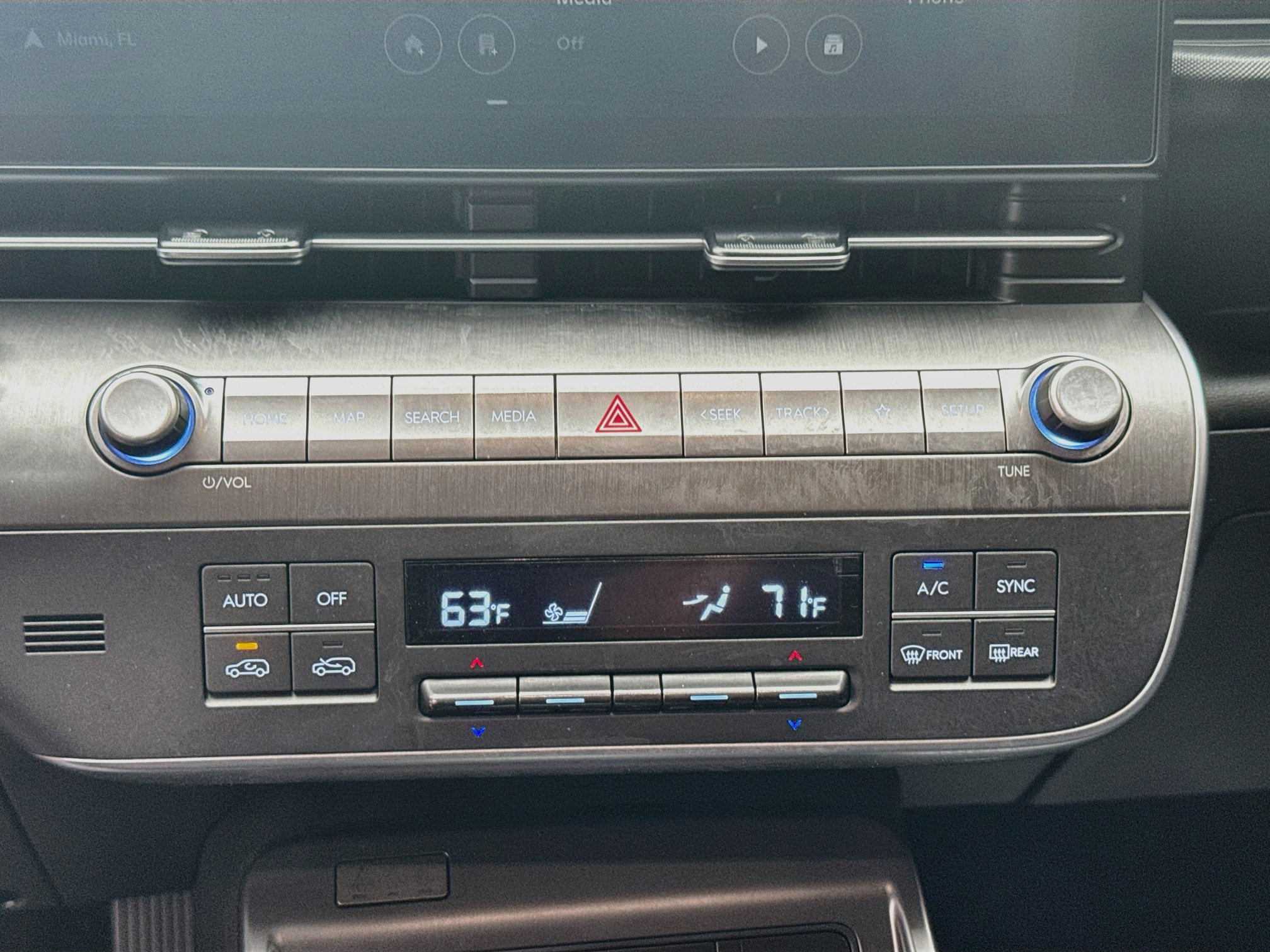 Used 2025 Hyundai Kona SEL FWD image 12