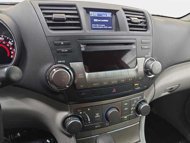 Used 2012 Toyota Highlander 4WD w/ Tech Pkg image 19