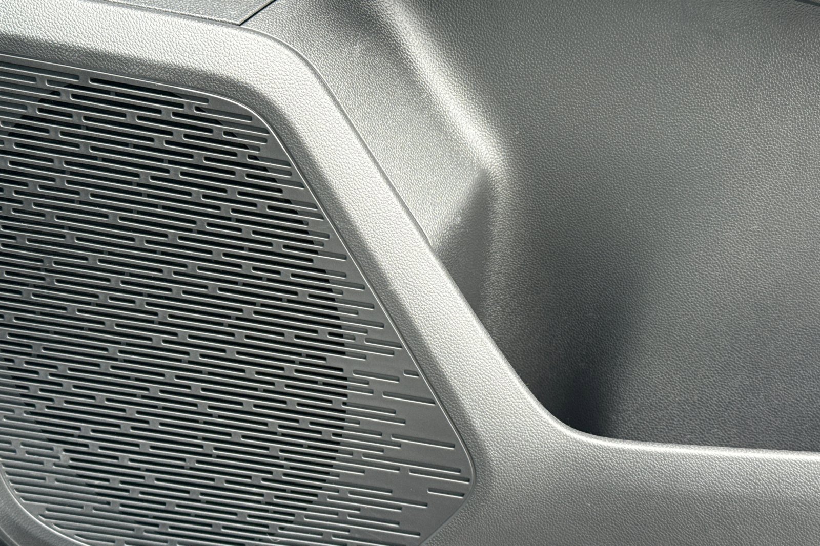 Used 2026 GMC Terrain AT4 w/ Technology Package II image 23