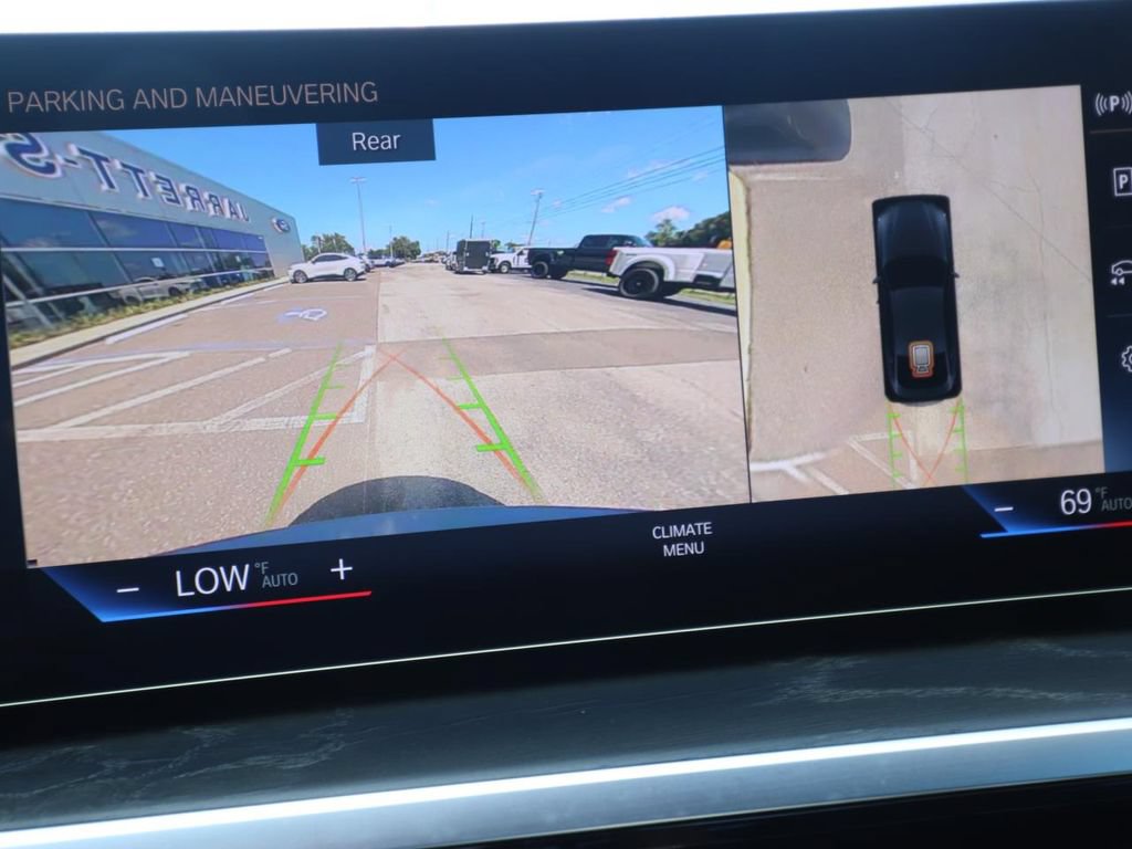 Used 2023 BMW i4 eDrive40 w/ Premium Package RWD image 6