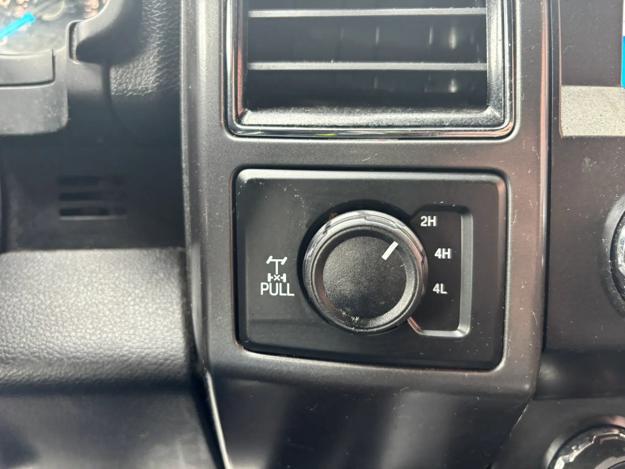 Used 2019 Ford F150 XLT w/ Equipment Group 302A Luxury AWD/4WD image 22