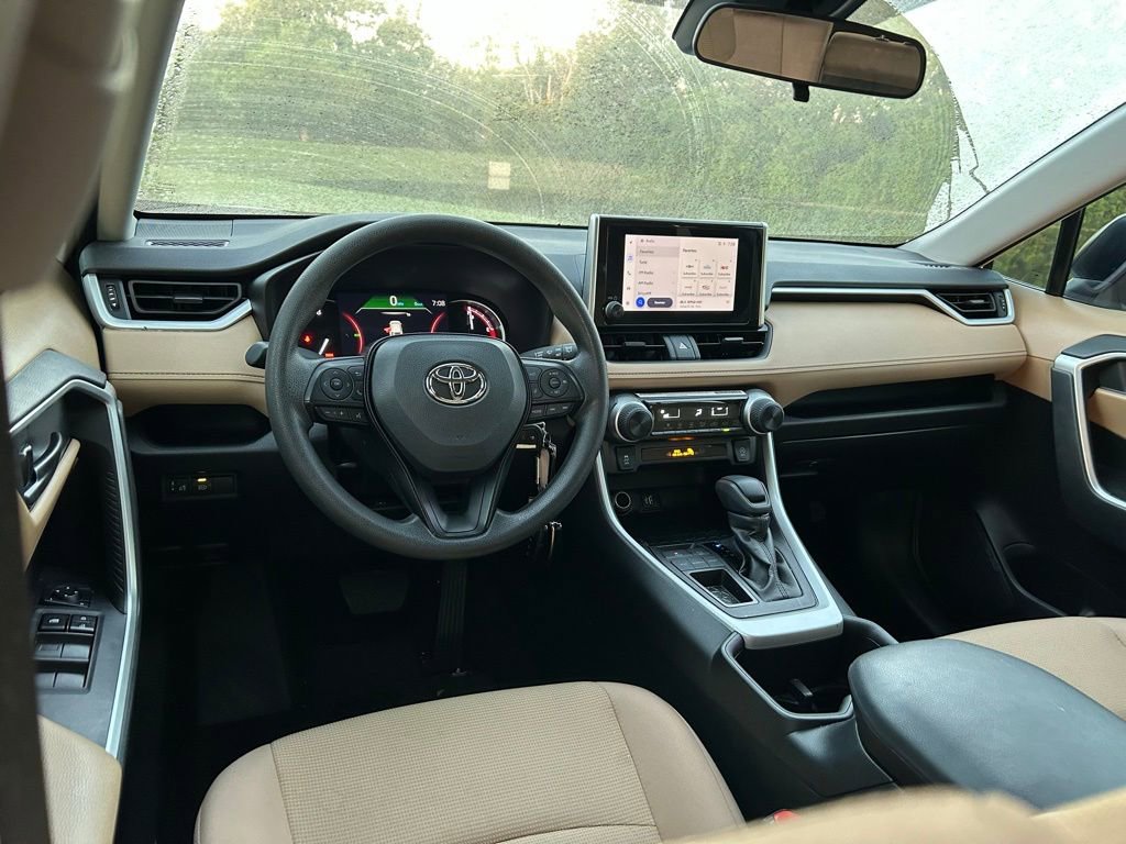 Used 2024 Toyota RAV4 LE image 12