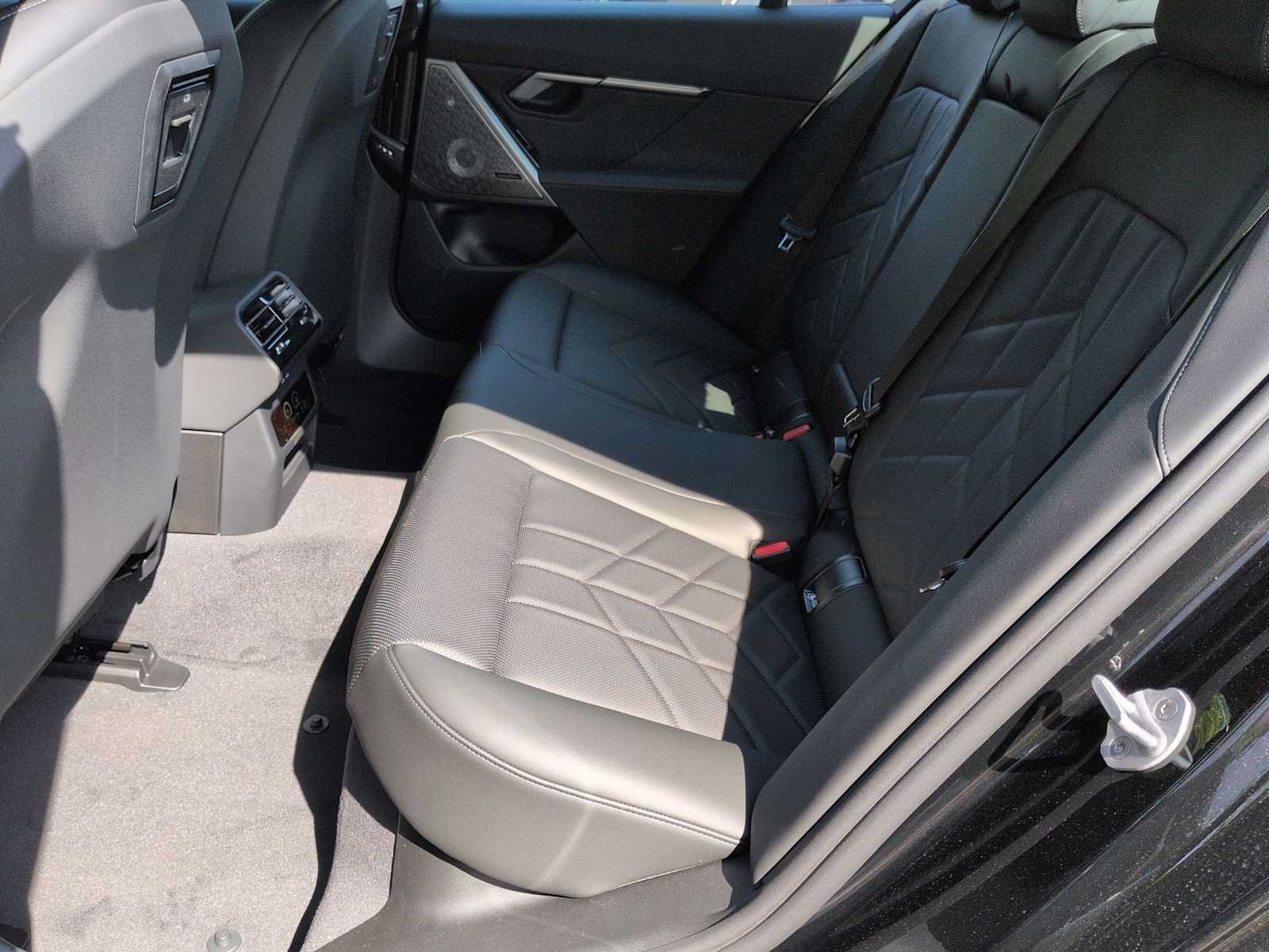 New 2026 BMW i5 AWD/4WD image 21