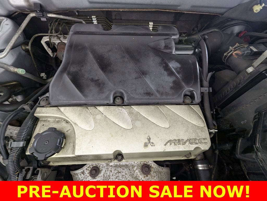 Used 2006 Mitsubishi Outlander SE FWD image 10