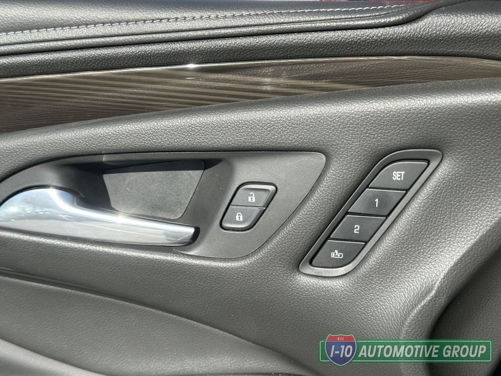 Used 2019 Buick Envision Premium AWD/4WD image 19