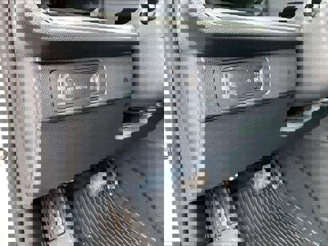 New 2026 Chevrolet Traverse LT w/ Driver Confidence Package image 32