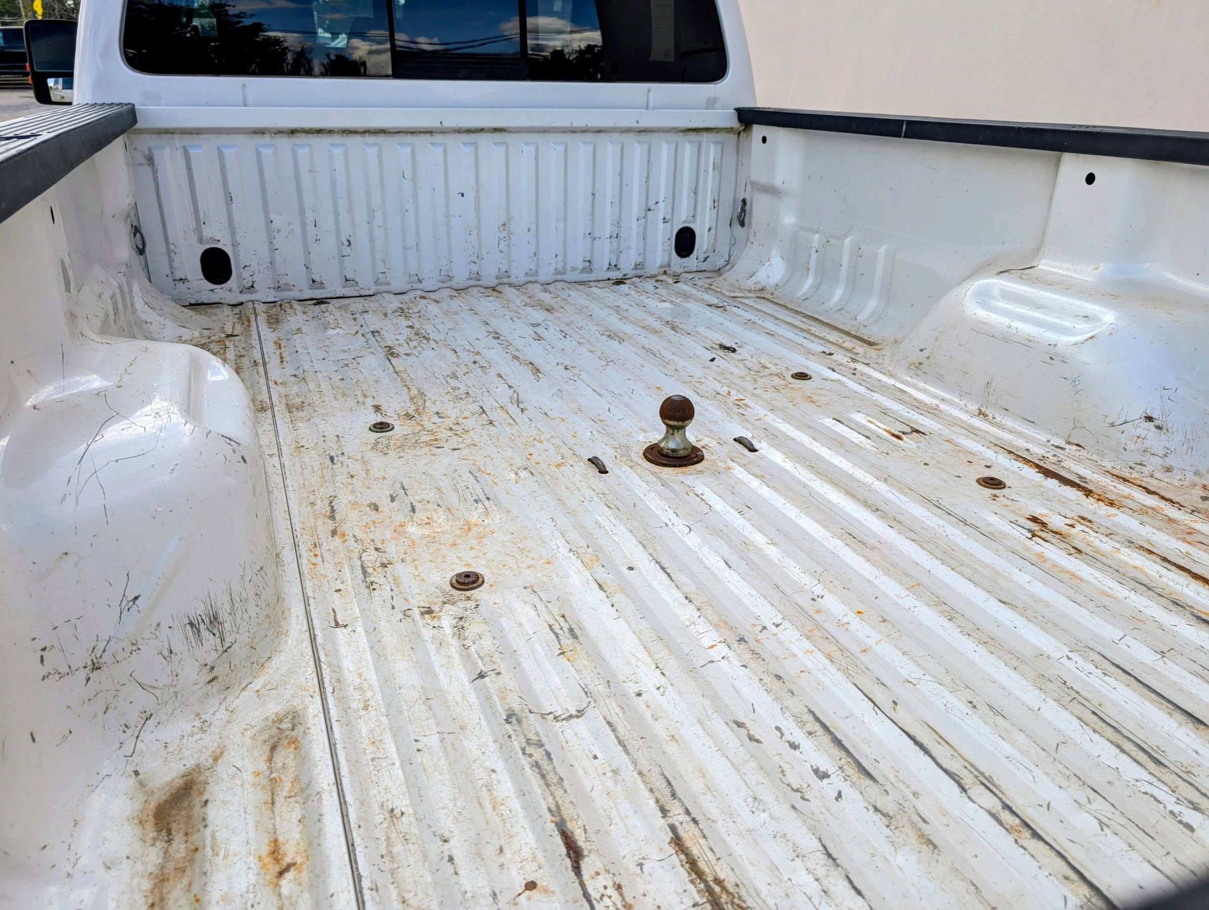 Used 2016 Ford F350 Lariat w/ Chrome Package image 19