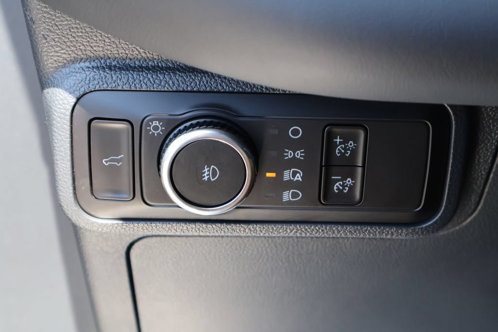 Used 2026 Ford Explorer ST-Line w/ ST-Line Street Pack AWD/4WD image 16