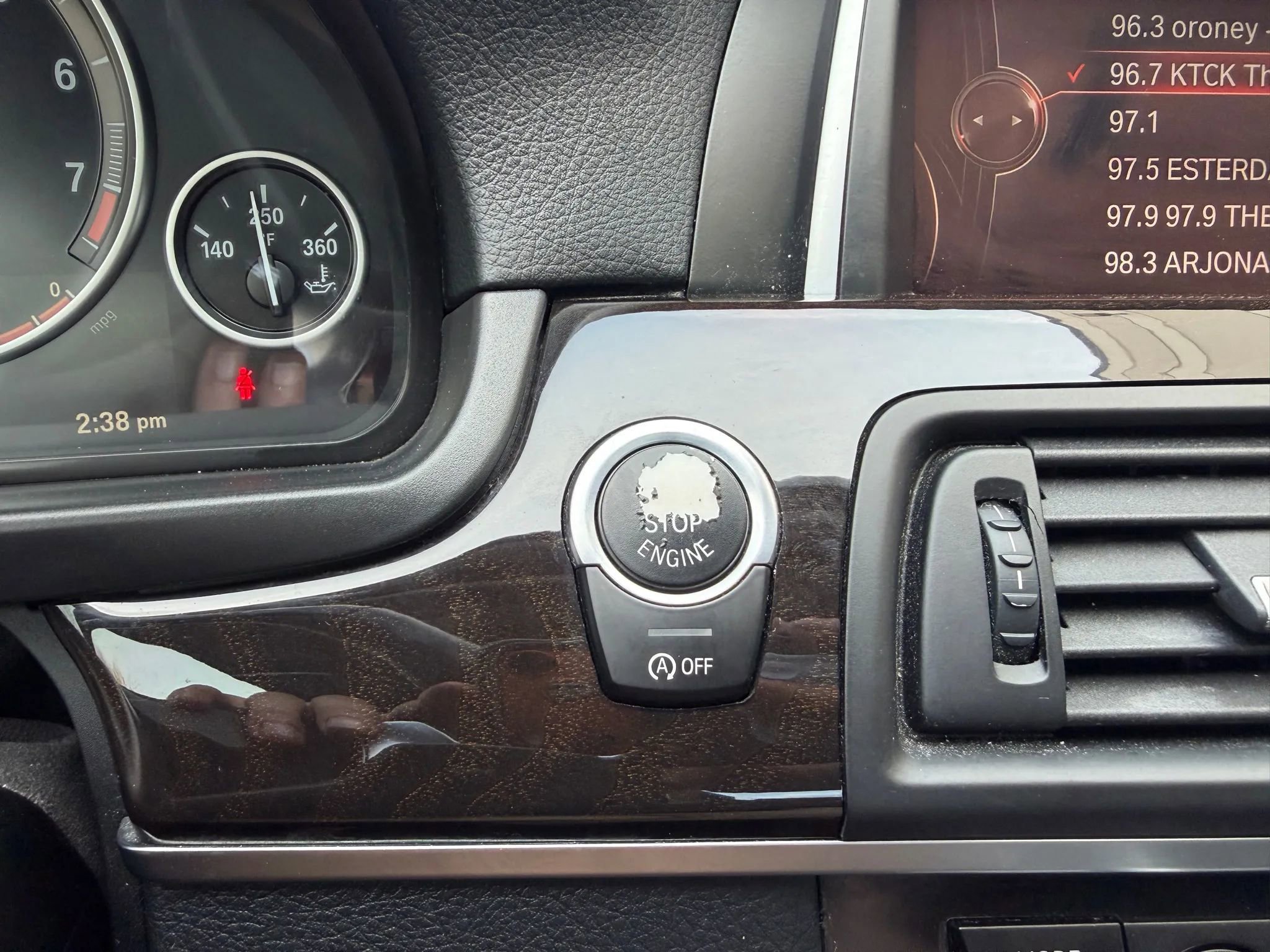 Used 2016 BMW 528i Sedan image 15