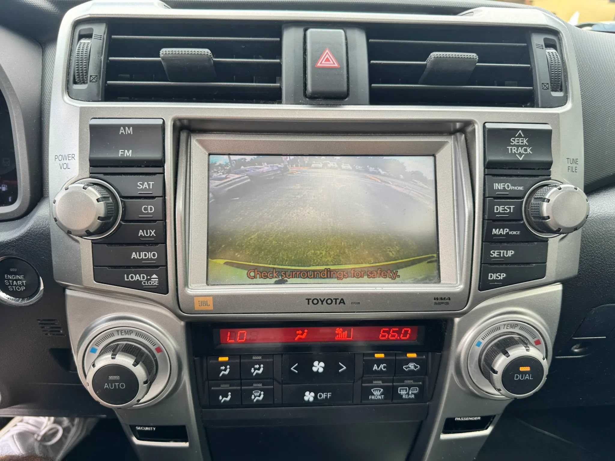 Used 2013 Toyota 4Runner Limited AWD/4WD image 36
