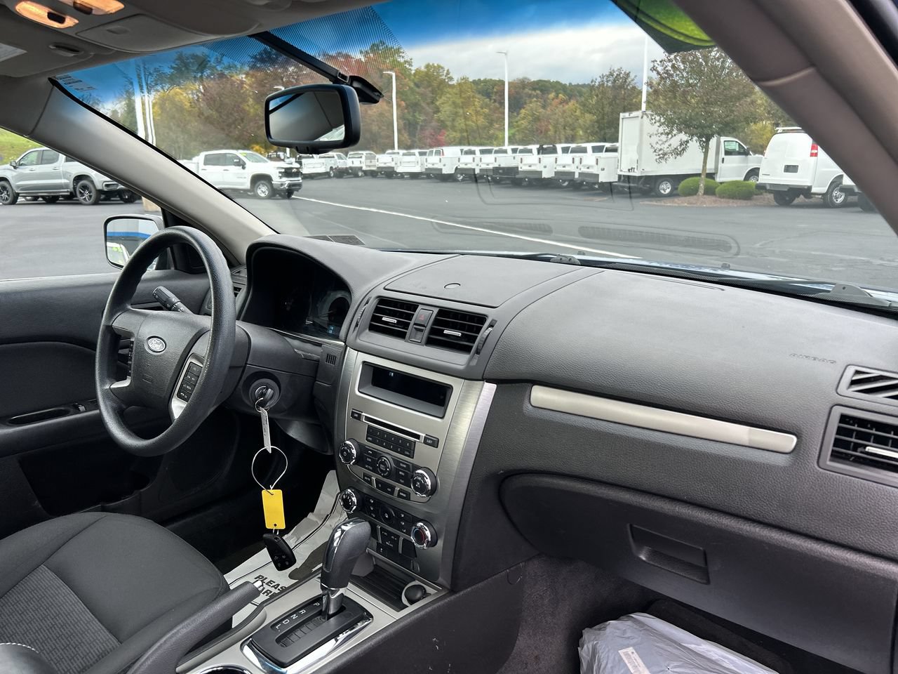 Used 2010 Ford Fusion SE FWD image 14