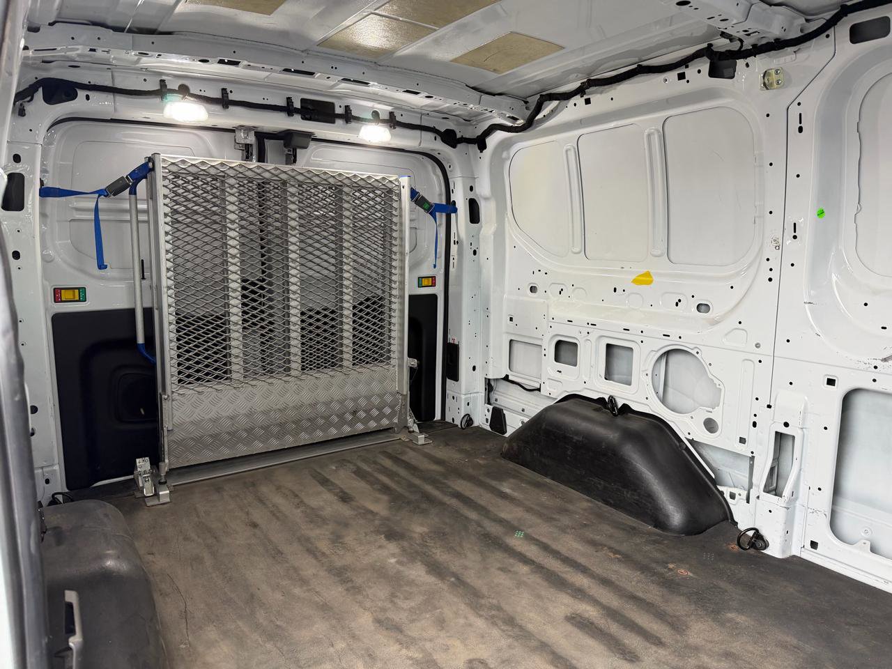 Used 2019 Ford Transit 150 130 Low Roof RWD image 18