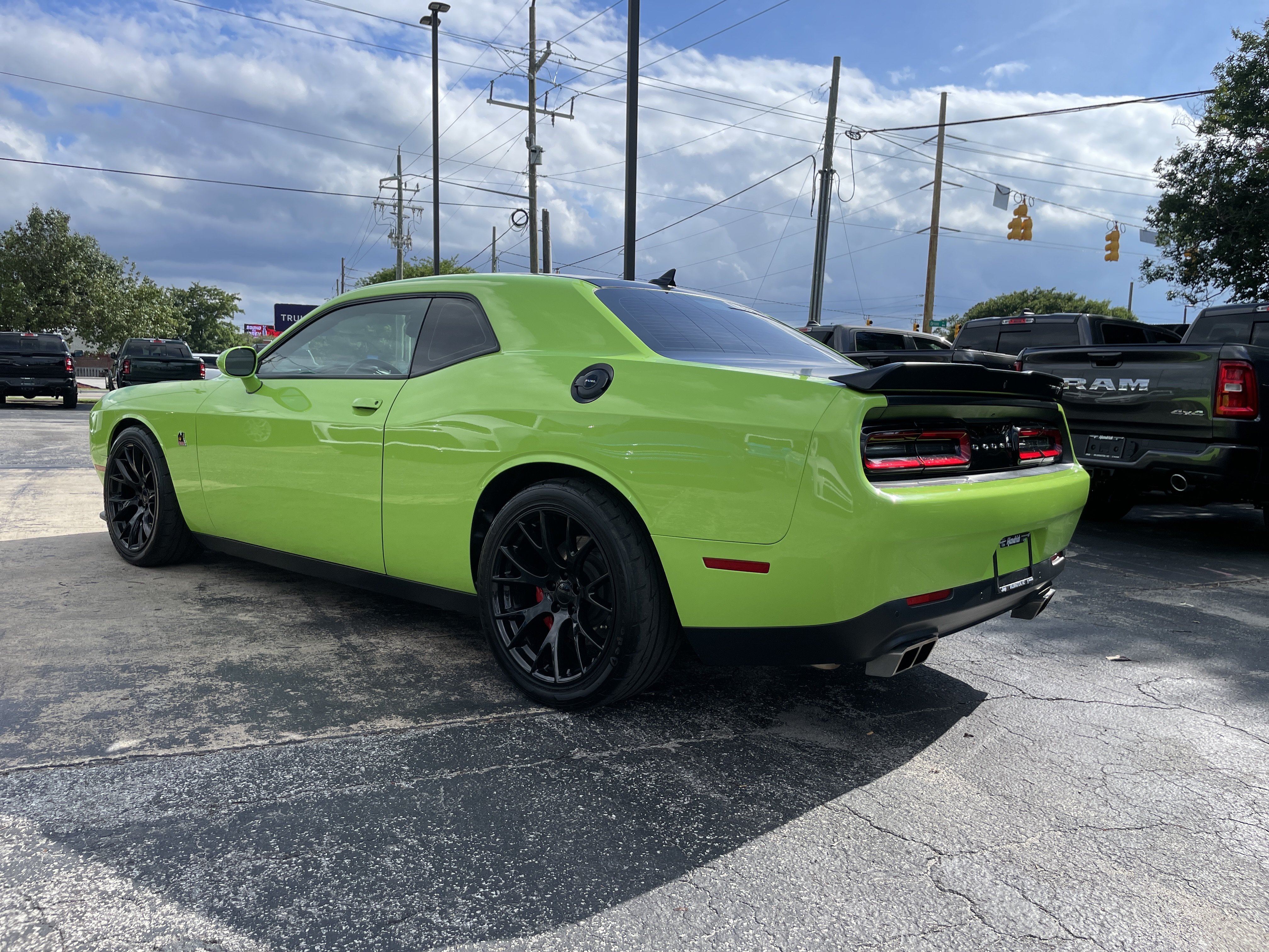 Used 2019 Dodge Challenger R/T Scat Pack RWD image 7