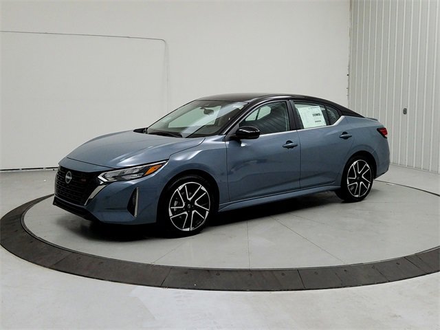 New 2025 Nissan Sentra SR image 3